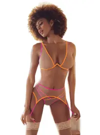 סט הלבשה סקסית 3 חלקים