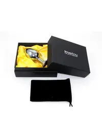 פלאג אנאלי מבריק עם אבן חן