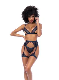 סט הלבשה תחתונה סקסי | חזייה, חוטיני וחגורת בירית | דגם 8872, צבע: כחול כהה,  מידה: L-XL
