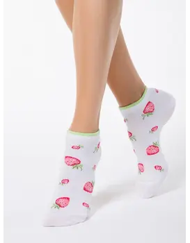 ​גרביים מעוצבים תות  CLASSIC 109