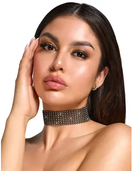 תכשיט הצ'וקר מכוסה באבני חן | Rhinestone Choker