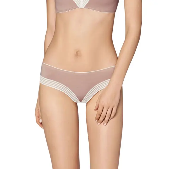 תחתון ללא תפר בגזרת היפסטר | מודל | WOW Embrace Hipster SLOGGI, XS, גוף, צבע: גוף,  מידה: XS